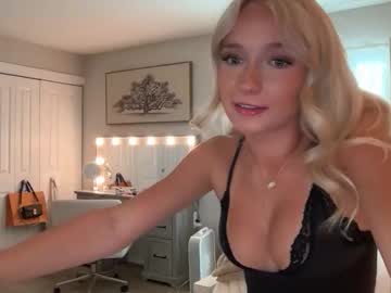 roxyrain2736's chat room