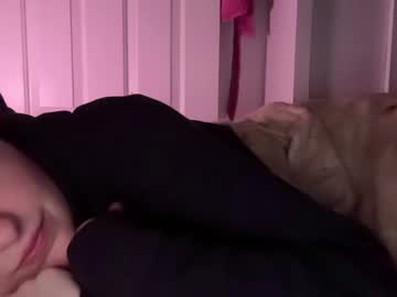 fantasyella's chat room