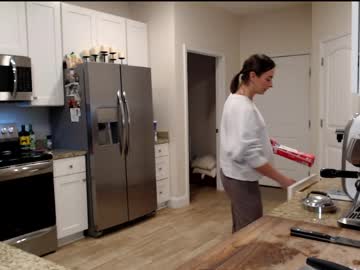 holihurricane's chat room