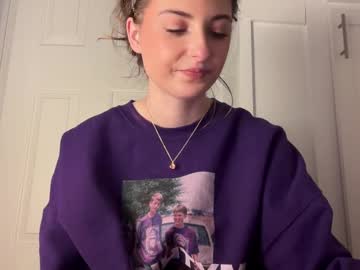 fantasyella's chat room