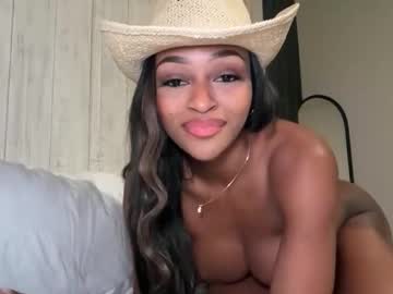 _avamonroe's chat room