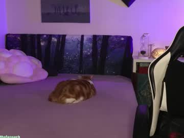 widthofapeach's chat room