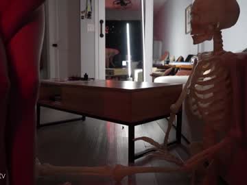 lizmreow's chat room