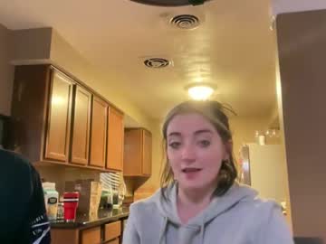 honeybunny245's chat room