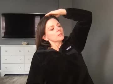 sassynsweetmilf's chat room