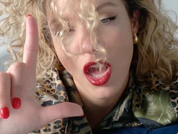 theislandgirl's chat room