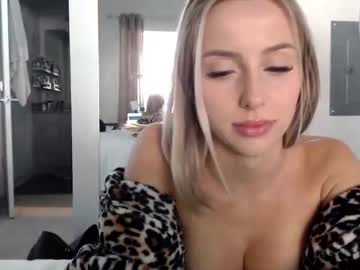 itsmealexisrae's chat room