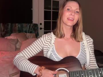 kaileeshy's chat room