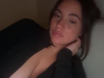 pollyyypocket's chat room