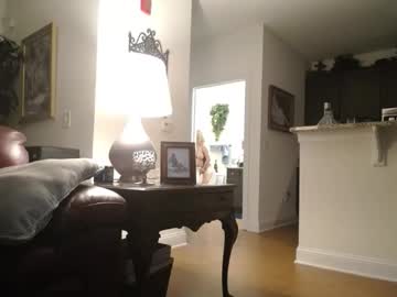 hotblondemilf1962's chat room