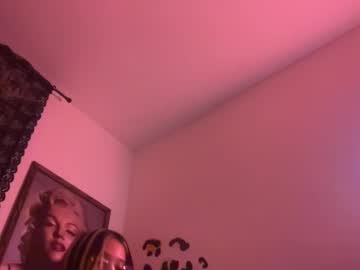 baddiemaddiee69's chat room