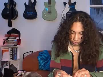 onlystrings's chat room