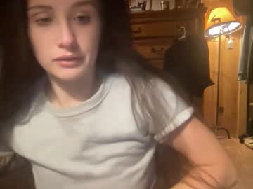 mysteriousmadam_'s chat room