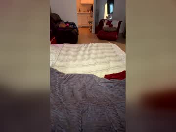 emilyyyt's chat room