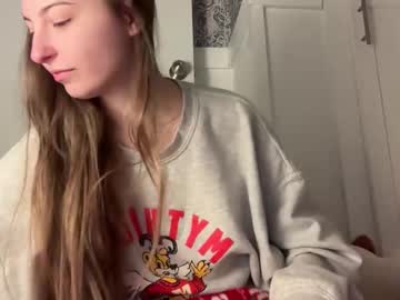 fantasyella's chat room