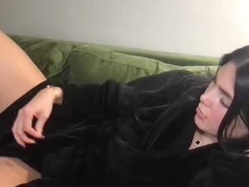 stacywithuu's chat room