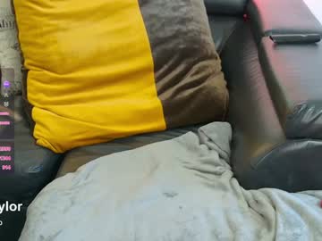 _taylormoon's chat room