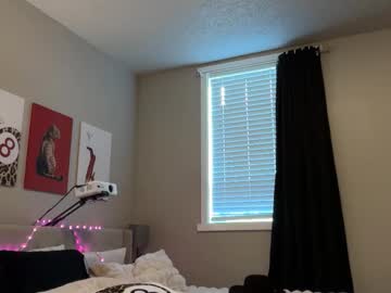 camilaaa15's chat room