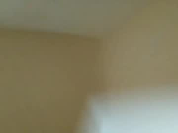 tinywithtiddies's chat room