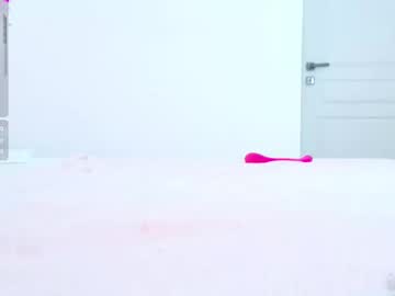 ilikeithaard's chat room