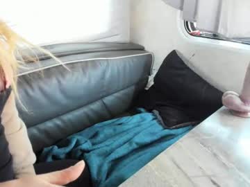 eatthebooty420's chat room