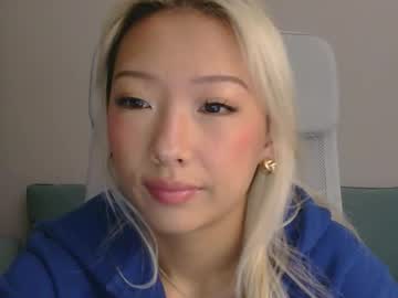 vivianwinters's chat room