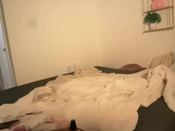 lilybrown07's chat room