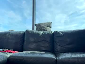 the_isa_bella's chat room