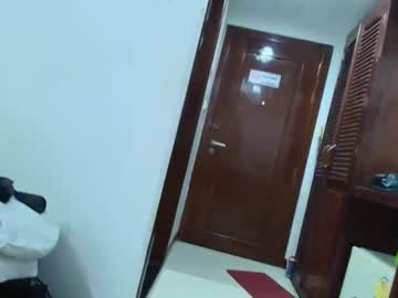 buddiup2's chat room