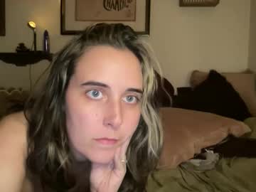 lill_daddysgirl's chat room