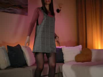 newchloe18's chat room