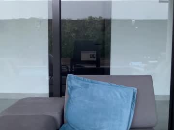 lolasinclairr's chat room