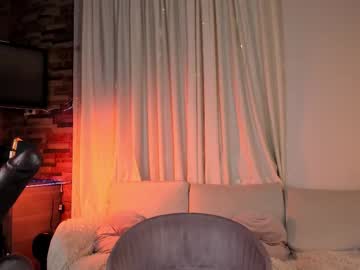 honeymoann's chat room