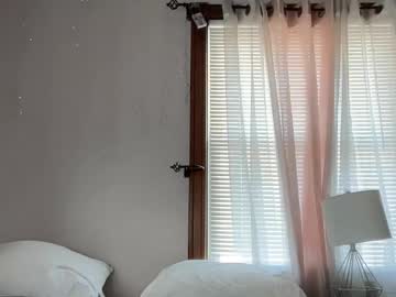 minahoneyy38's chat room