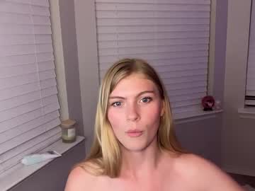 elliee81's chat room