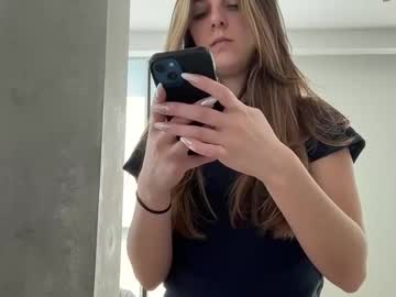 lauramaexo's chat room