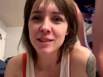 college_packing_8's chat room