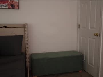 ari_lovexo's chat room