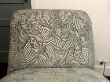 straightoutthetrailer's chat room