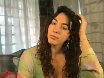 strawberripulp's chat room