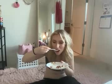 lilybrown07's chat room