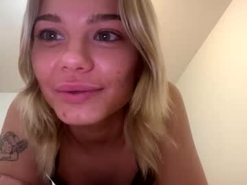 britneycherry08's chat room