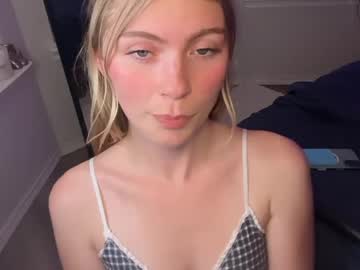 elliee81's chat room