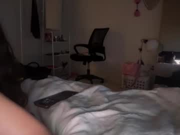 lunarose17's chat room