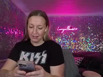 lucyallen4201's chat room