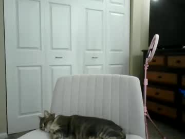 luckyducky02's chat room