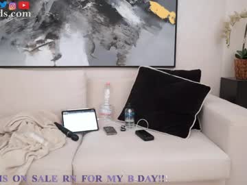 serareads's chat room