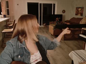 kaileeshy's chat room