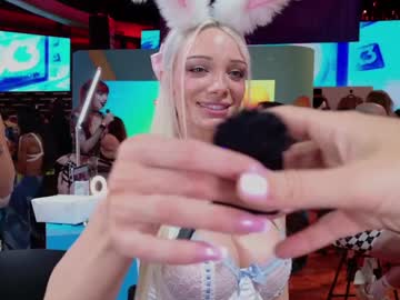 bunnydollstella's chat room