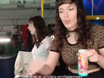 tiggerrosey's chat room